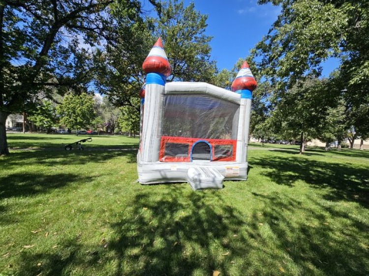 Deluxe Bounce Houses Deluxe Bounce Houses